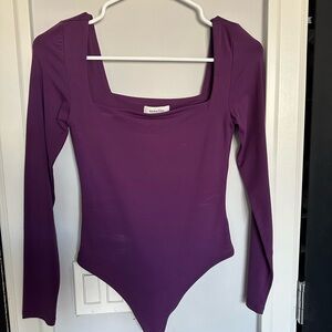ARITIZA CONTOUR SQAURE NECK BODYSUIT